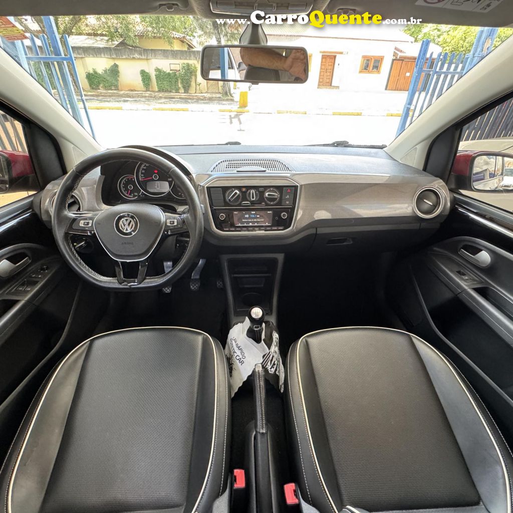 VOLKSWAGEN   UP! CROSS 1.0 TSI TOTAL FLEX 12V 5P   PRETO 2019 1.0 FLEX - Loja