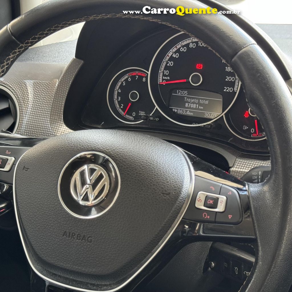 VOLKSWAGEN   UP! CROSS 1.0 TSI TOTAL FLEX 12V 5P   PRETO 2019 1.0 FLEX - Loja
