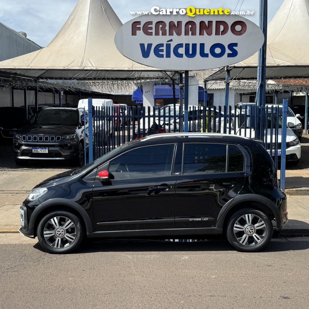VOLKSWAGEN   UP! CROSS 1.0 TSI TOTAL FLEX 12V 5P   PRETO 2019 1.0 FLEX - Loja