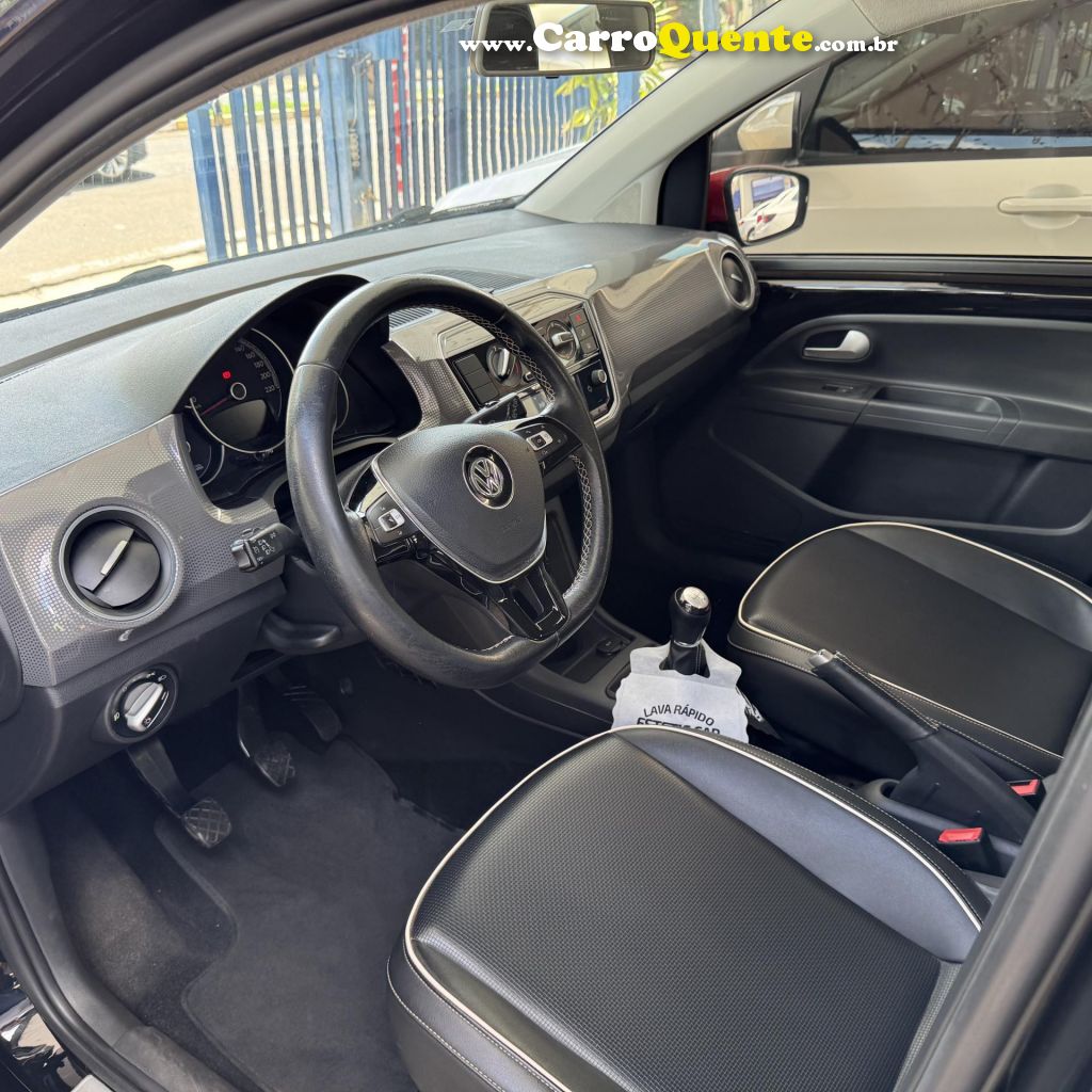 VOLKSWAGEN   UP! CROSS 1.0 TSI TOTAL FLEX 12V 5P   PRETO 2019 1.0 FLEX - Loja