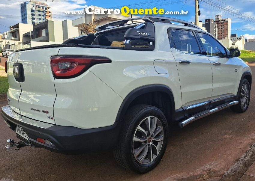 Fiat TORO 2.0 16V TURBO DIESEL VOLCANO 4WD AT9 - Loja