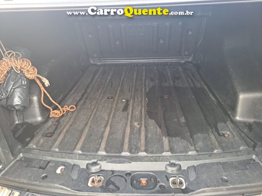 Fiat TORO 2.0 16V TURBO DIESEL VOLCANO 4WD AT9 - Loja