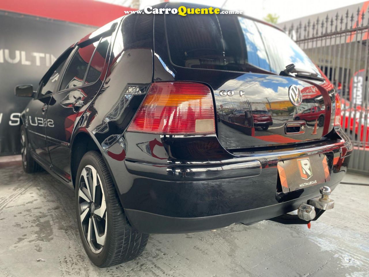 VOLKSWAGEN   GOLF 1.6MI 1.6MI GENER.BLACK & SILVER   PRETO 2005 1.6 GASOLINA - Loja