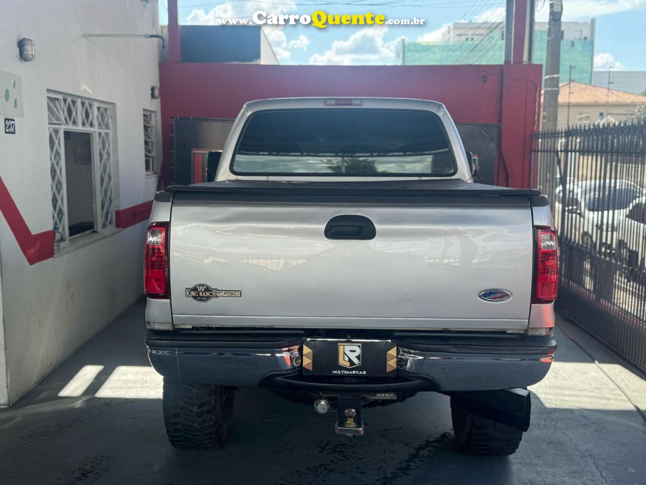 FORD   F-250 XLT 3.9 4X4 CD TB DIESEL   PRATA 2011 3.9 DIESEL - Loja