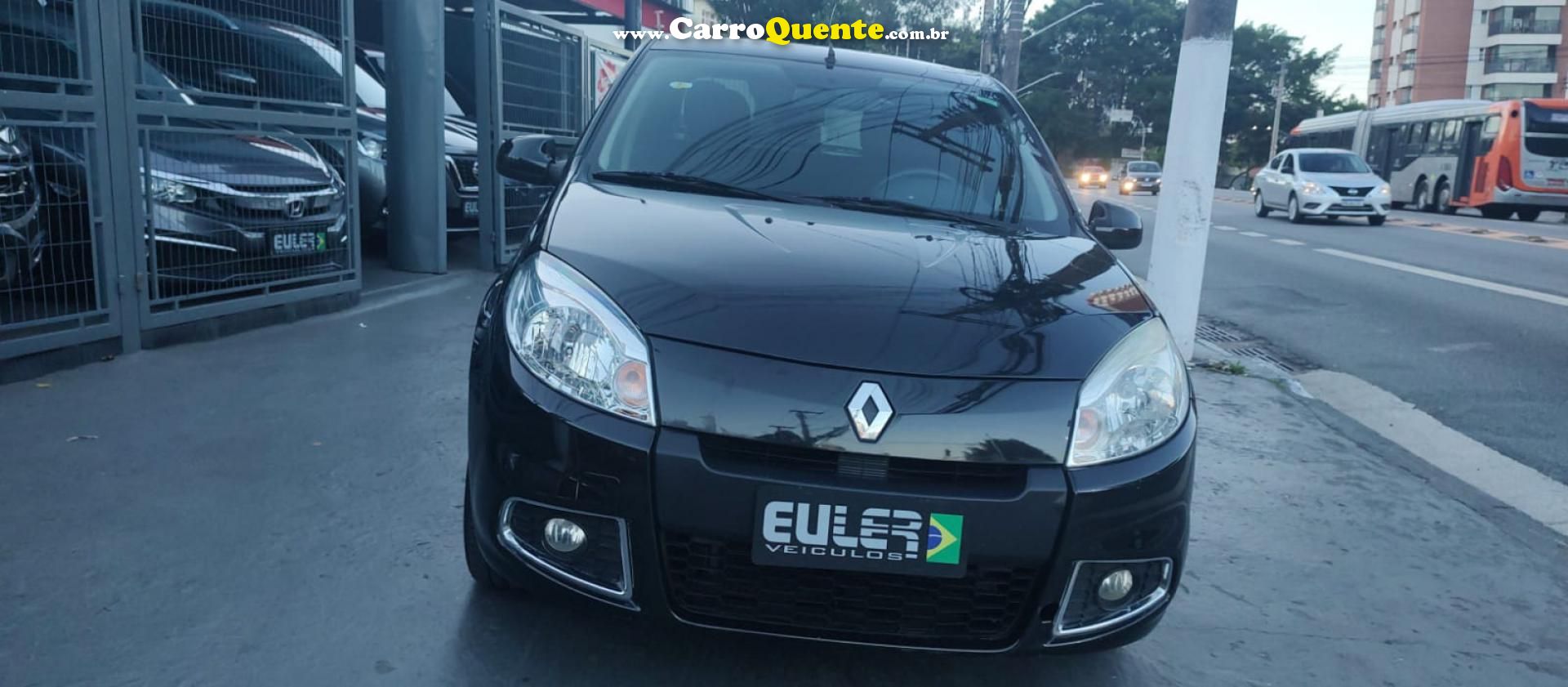 RENAULT   SANDERO PRIVILÈGE HI-FLEX 1.6 16V 5P AUT   PRETO 2013 1.6 FLEX - Loja