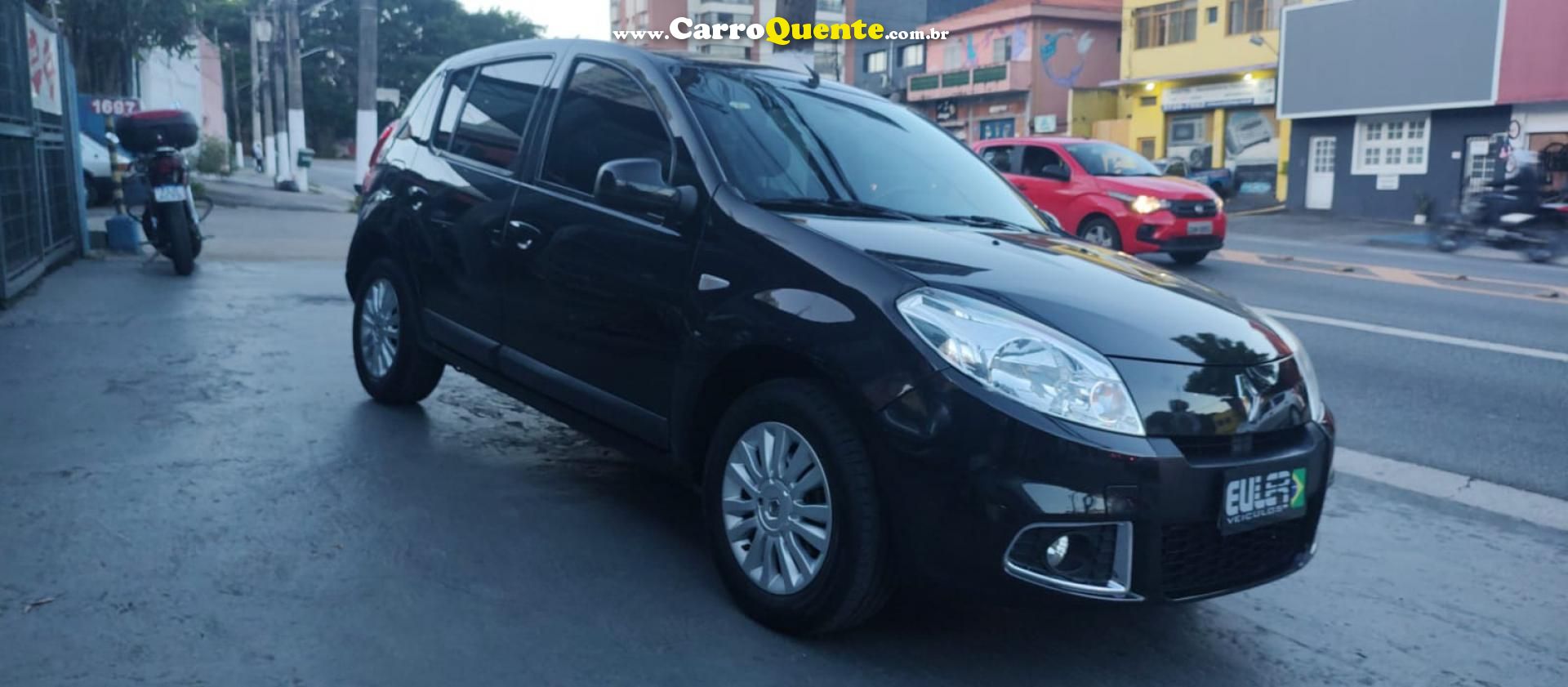 RENAULT   SANDERO PRIVILÈGE HI-FLEX 1.6 16V 5P AUT   PRETO 2013 1.6 FLEX - Loja