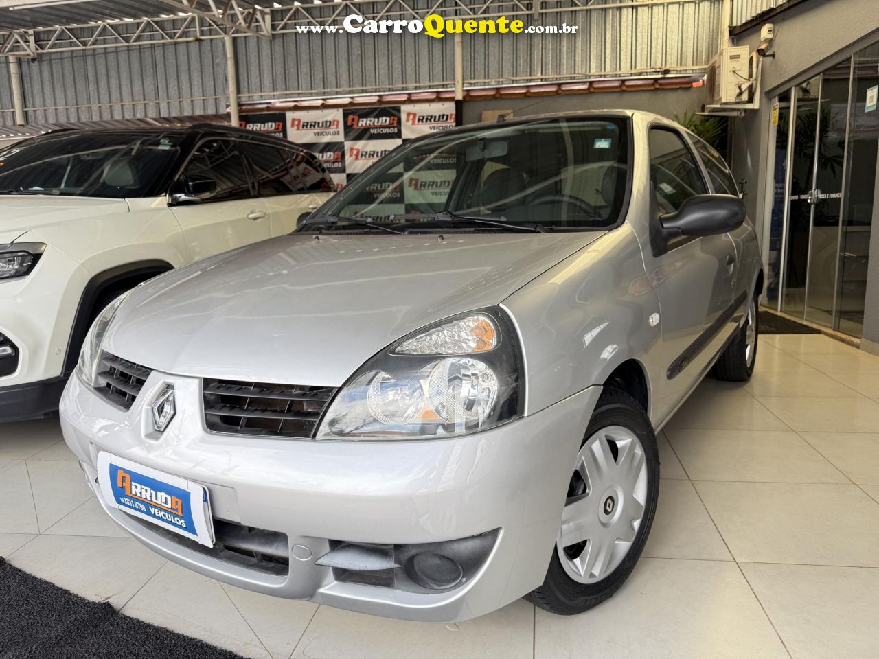 RENAULT   CLIO CAMPUS HI-FLEX 1.0 16V 3P   PRATA 2010 1.0 FLEX - Loja