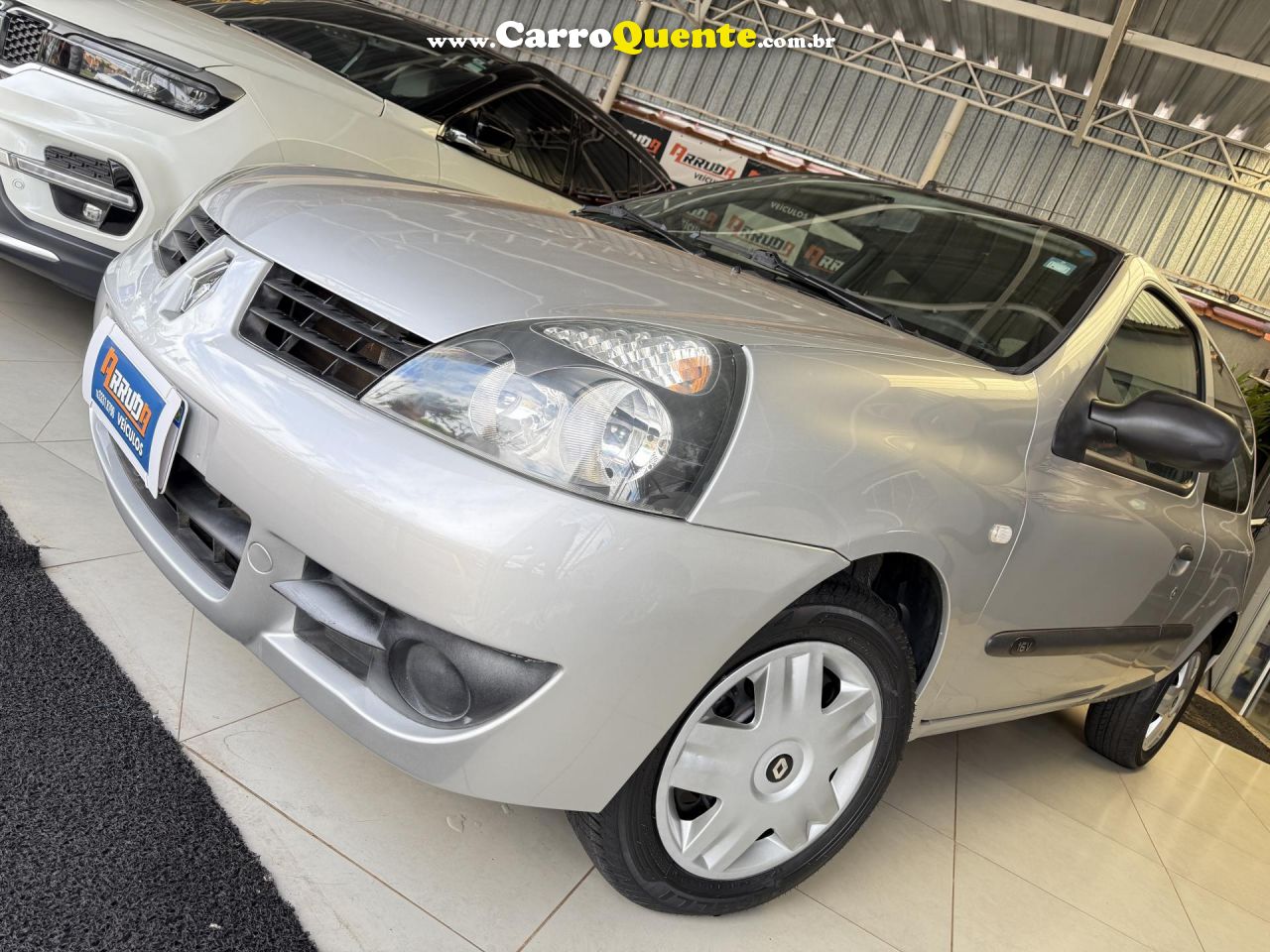 RENAULT   CLIO CAMPUS HI-FLEX 1.0 16V 3P   PRATA 2010 1.0 FLEX - Loja