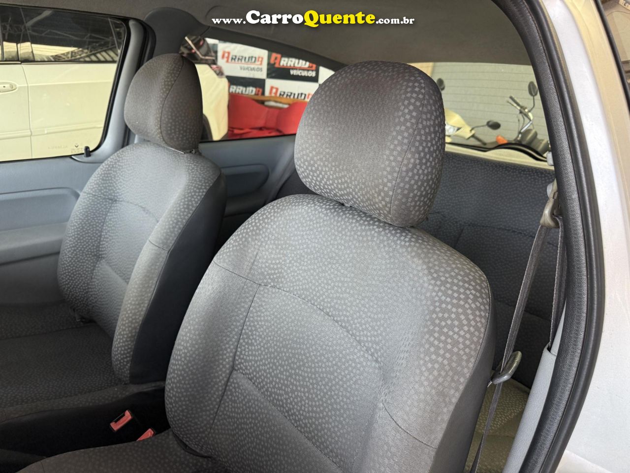 RENAULT   CLIO CAMPUS HI-FLEX 1.0 16V 3P   PRATA 2010 1.0 FLEX - Loja