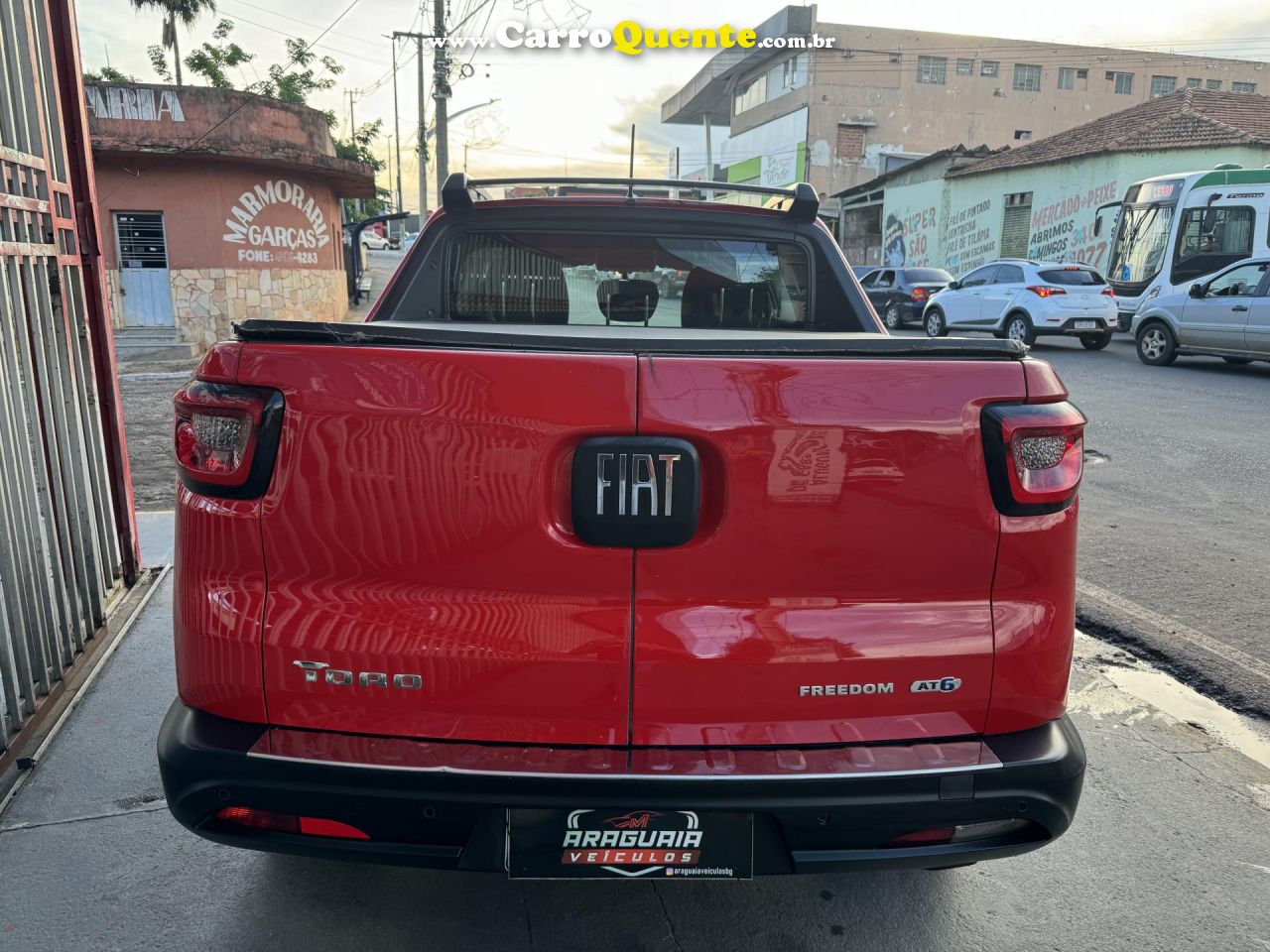FIAT   TORO FREEDOM 1.8 16V FLEX AUT.   VERMELHO 2017 1.8 FLEX - Loja