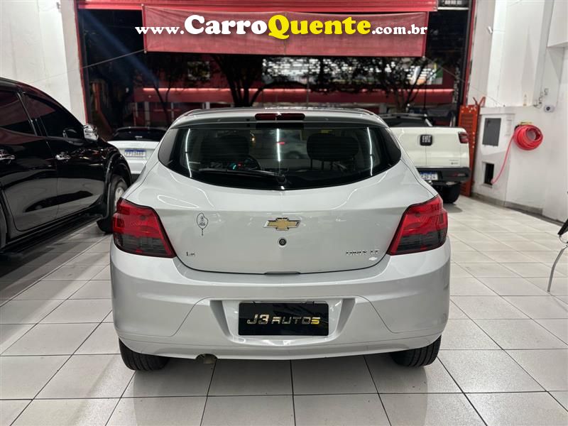 ONIX 1.4 MPFI LT 8V FLEX 4P MANUAL 2016 - Loja