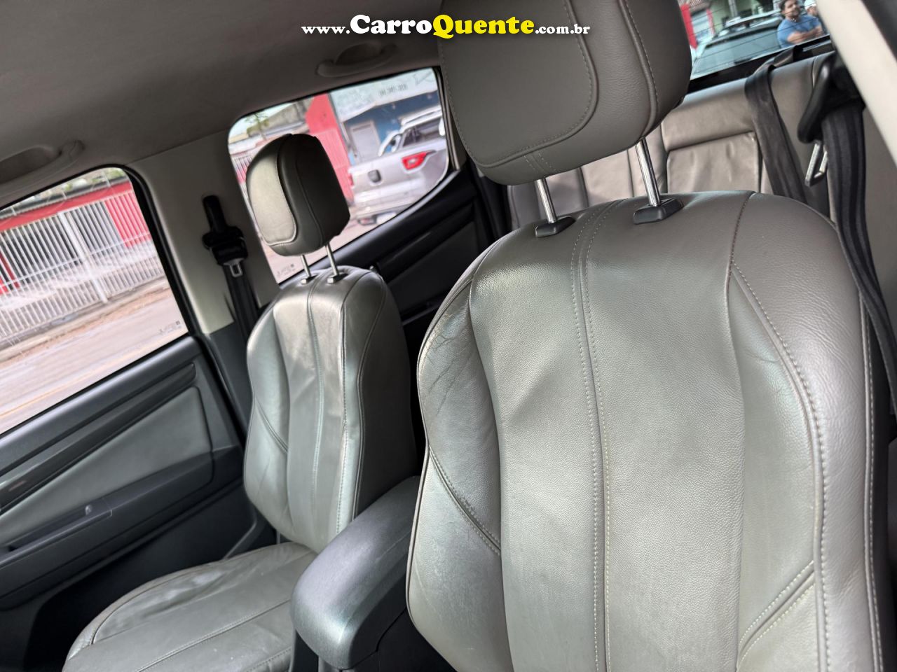 CHEVROLET   S10 PICK-UP LTZ 2.8 TDI 4X2 CD DIES.AUT   PRATA 2013 2.8 GASOLINA - Loja