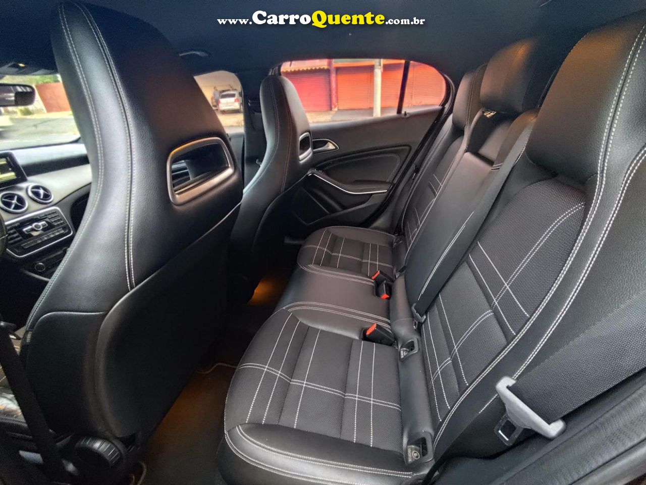 MERCEDES-BENZ   GLA 200 ADVANCE 1.61.6 TB 16V FLEX AUT.   MARROM 2015 1.6 FLEX - Loja