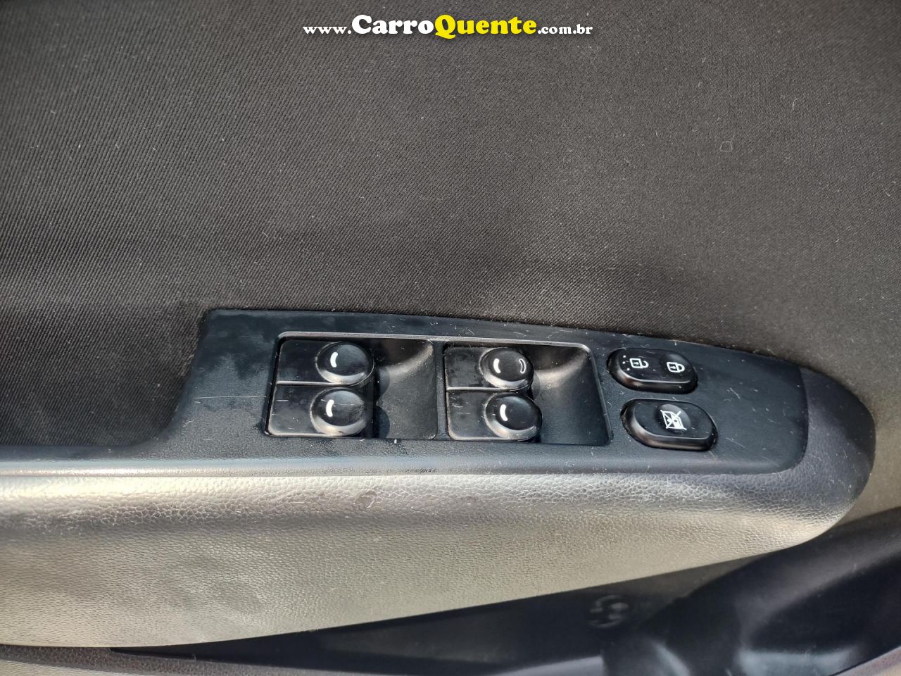 HYUNDAI   HB20 COMFORT STYLE 1.0 TB FLEX 12V MEC.   BRANCO 2016 1.0 FLEX - Loja
