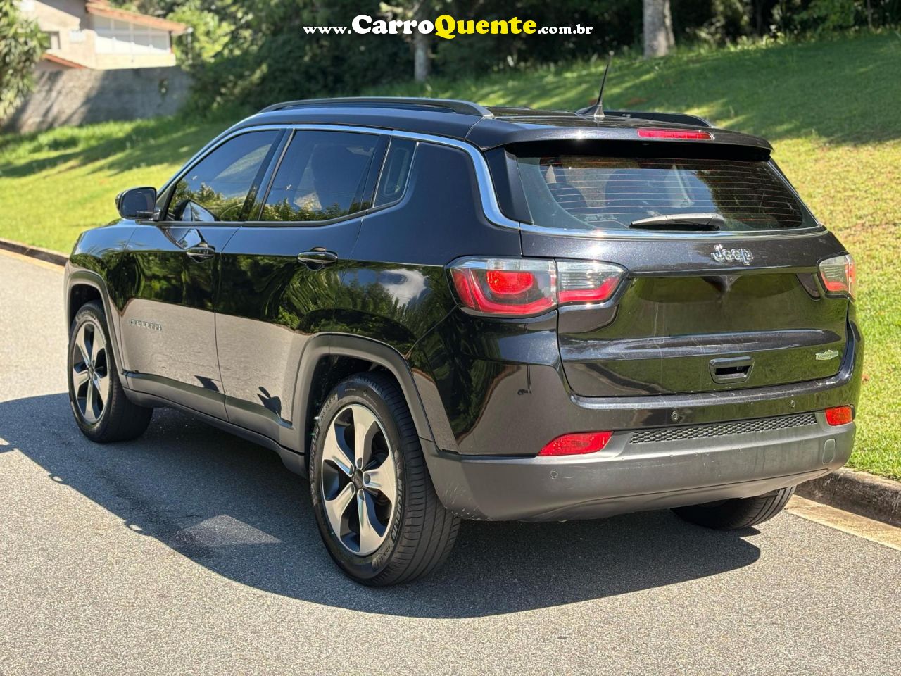 JEEP   COMPASS LONGITUDE   PRETO 2018 2.0 FLEX - Loja