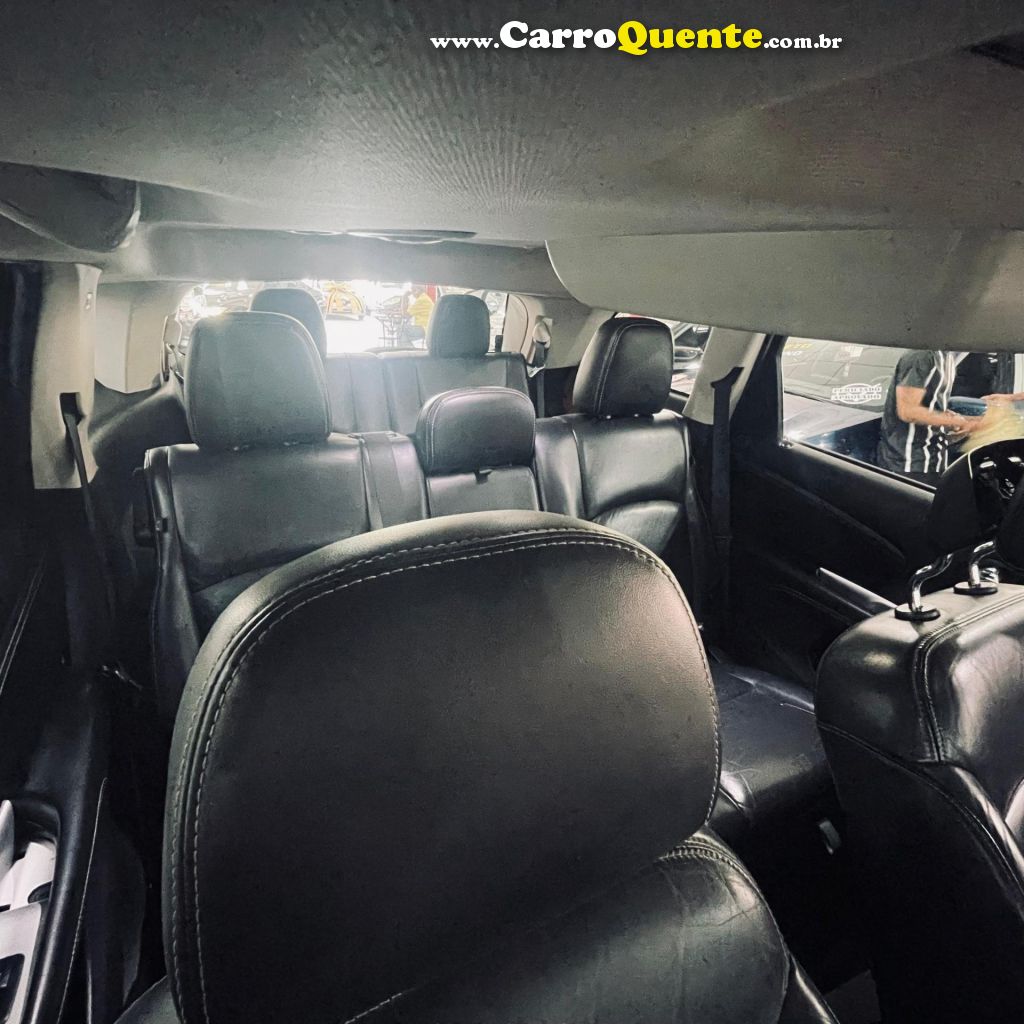 DODGE   JOURNEY RT  3.6 V6 AUT.   BRANCO 2015 3.6 GASOLINA - Loja