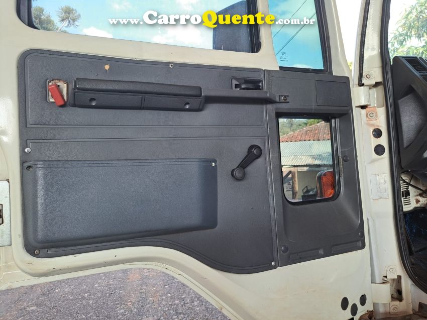 Ford Cargo CARGO 4030 6x2 Munck 35 ton - Loja