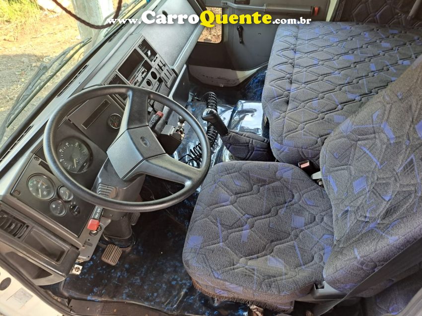 Ford Cargo CARGO 4030 6x2 Munck 35 ton - Loja