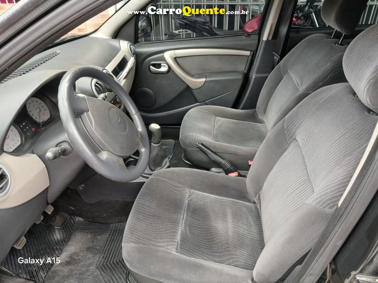 RENAULT   SANDERO PRIVILÈGE HI-FLEX 1.6 16V 5P AUT   PRETO 2011 1.6 FLEX - Loja