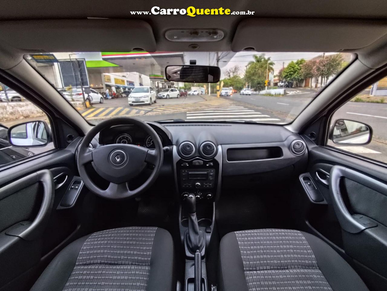 RENAULT   SANDERO EXPRESSION HI-FLEX 1.6 8V 5P   PRATA 2013 1.6 GASOLINA - Loja