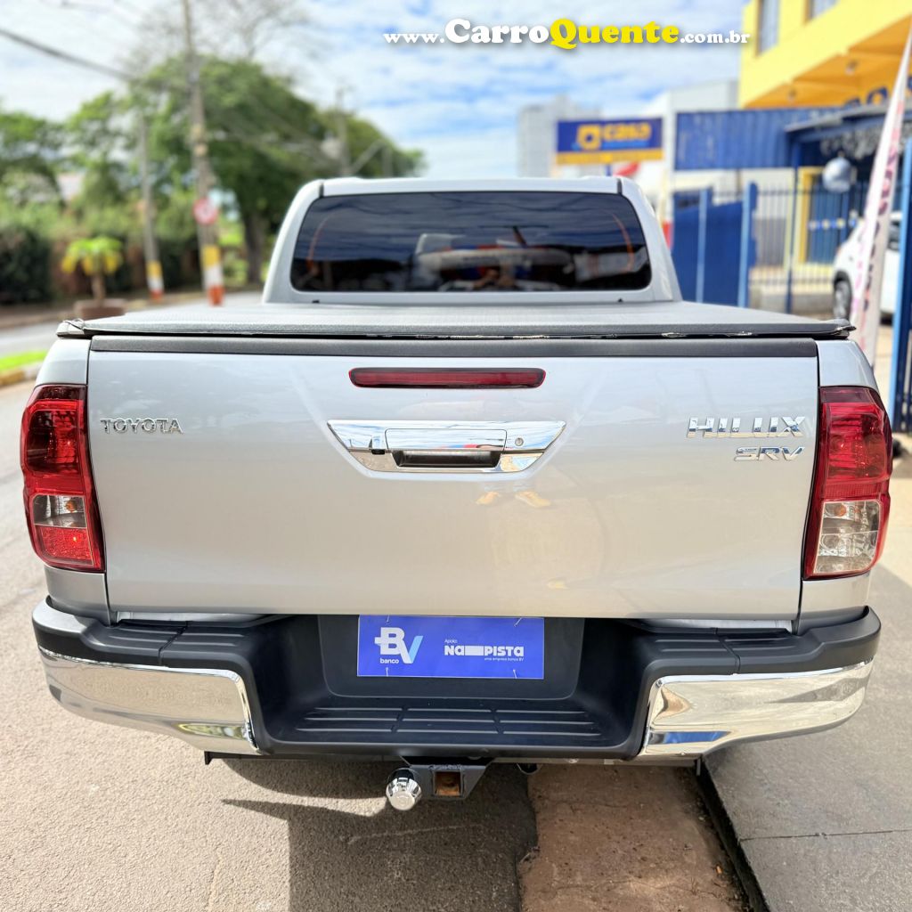 TOYOTA   HILUX CD SRV 4X4 2.8 TDI DIESEL AUT.   PRATA 2020 2.8 DIESEL - Loja