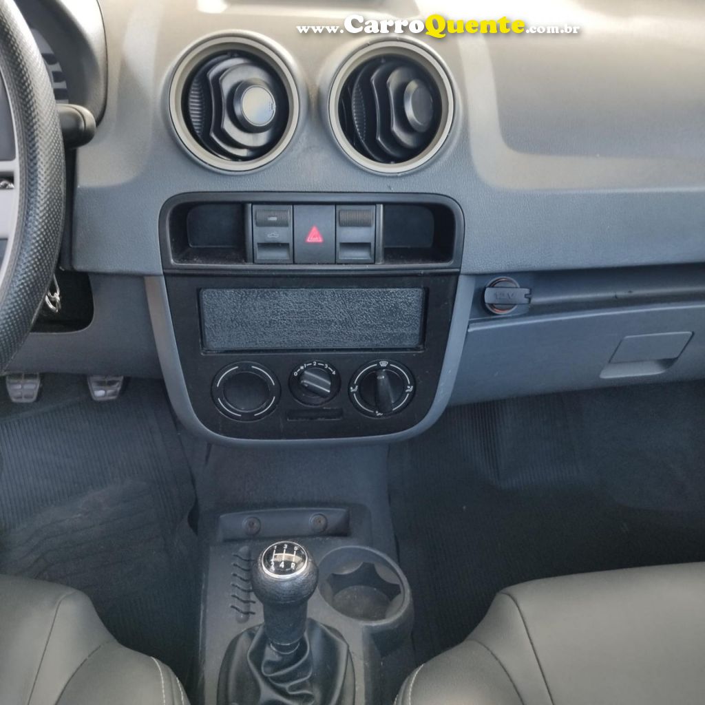 VOLKSWAGEN   SAVEIRO SUPER SURF 1.6 MI TOTAL FLEX 8V   PRATA 2006 1.6 FLEX - Loja
