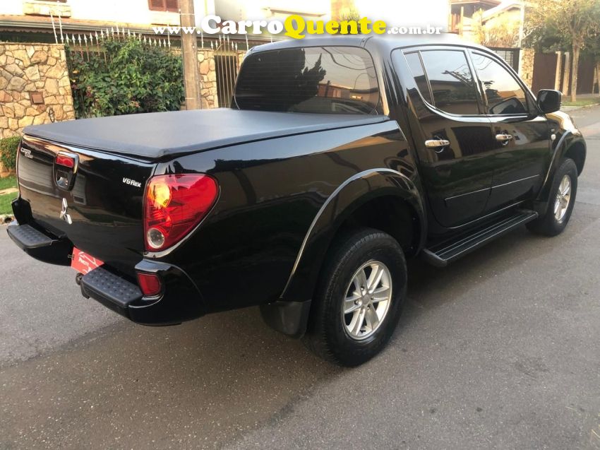 Mitsubishi L200 TRITON 3.5 4X4 CD V6 24V FLEX 4P AUTOMÁTICO - Loja