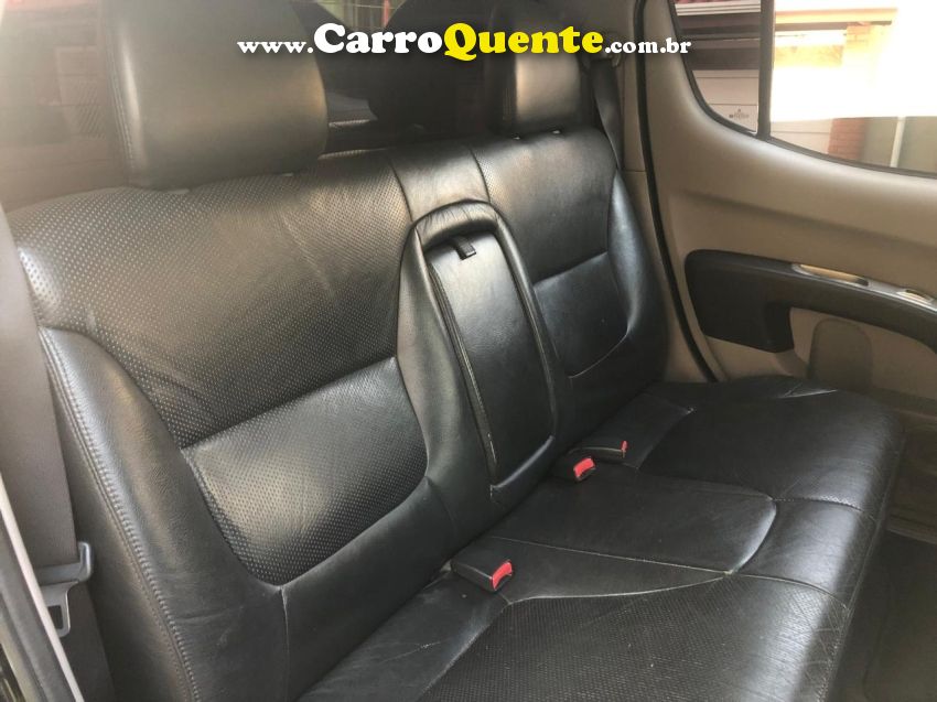 Mitsubishi L200 TRITON 3.5 4X4 CD V6 24V FLEX 4P AUTOMÁTICO - Loja