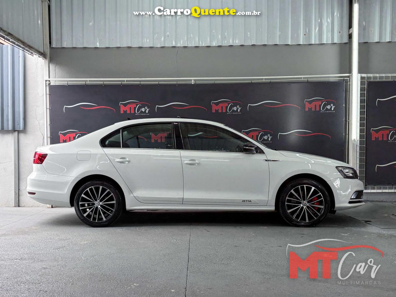 VOLKSWAGEN   JETTA HIGHLINE 2.0 TSI 16V 4P TIPTRONIC   BRANCO 2017 2.0 GASOLINA - Loja