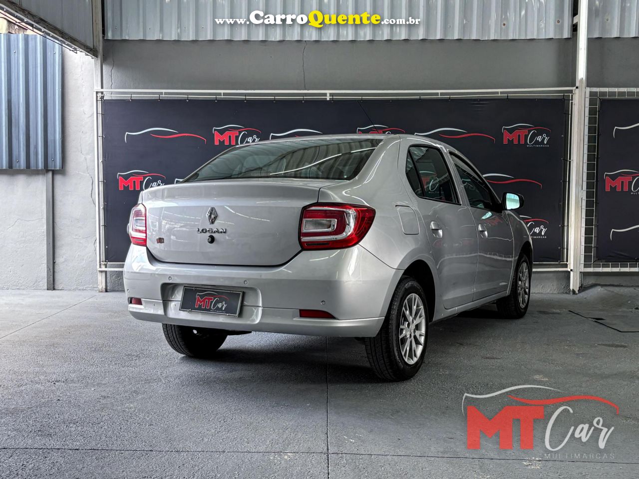RENAULT   LOGAN ZEN FLEX 1.0 12V 4P MEC.   PRATA 2022 1.0 FLEX - Loja