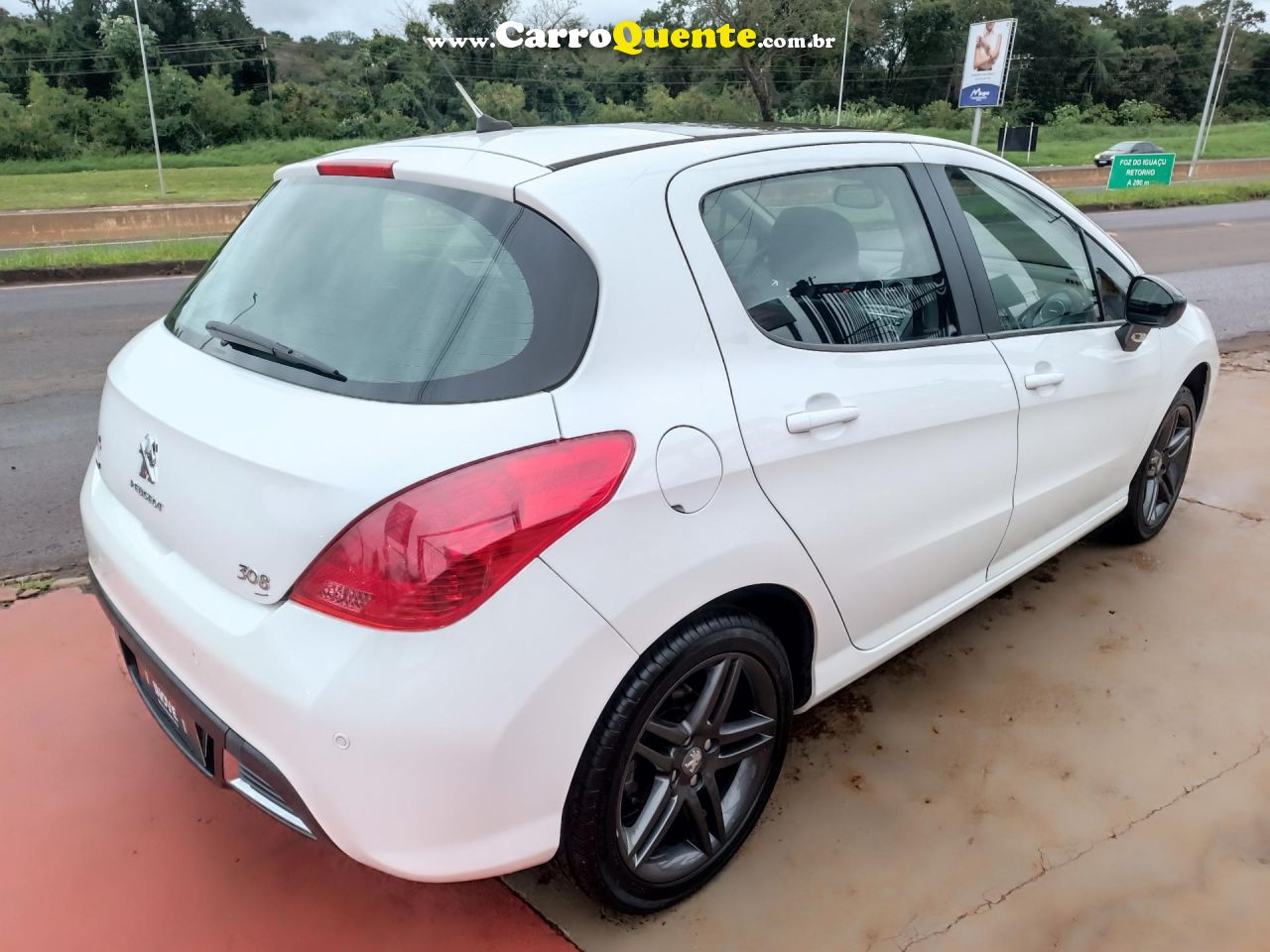 PEUGEOT   308 FELINEGRIFFE 1.6 TURBO 16V 5P AUT.   BRANCO 2014 1.6 GASOLINA - Loja