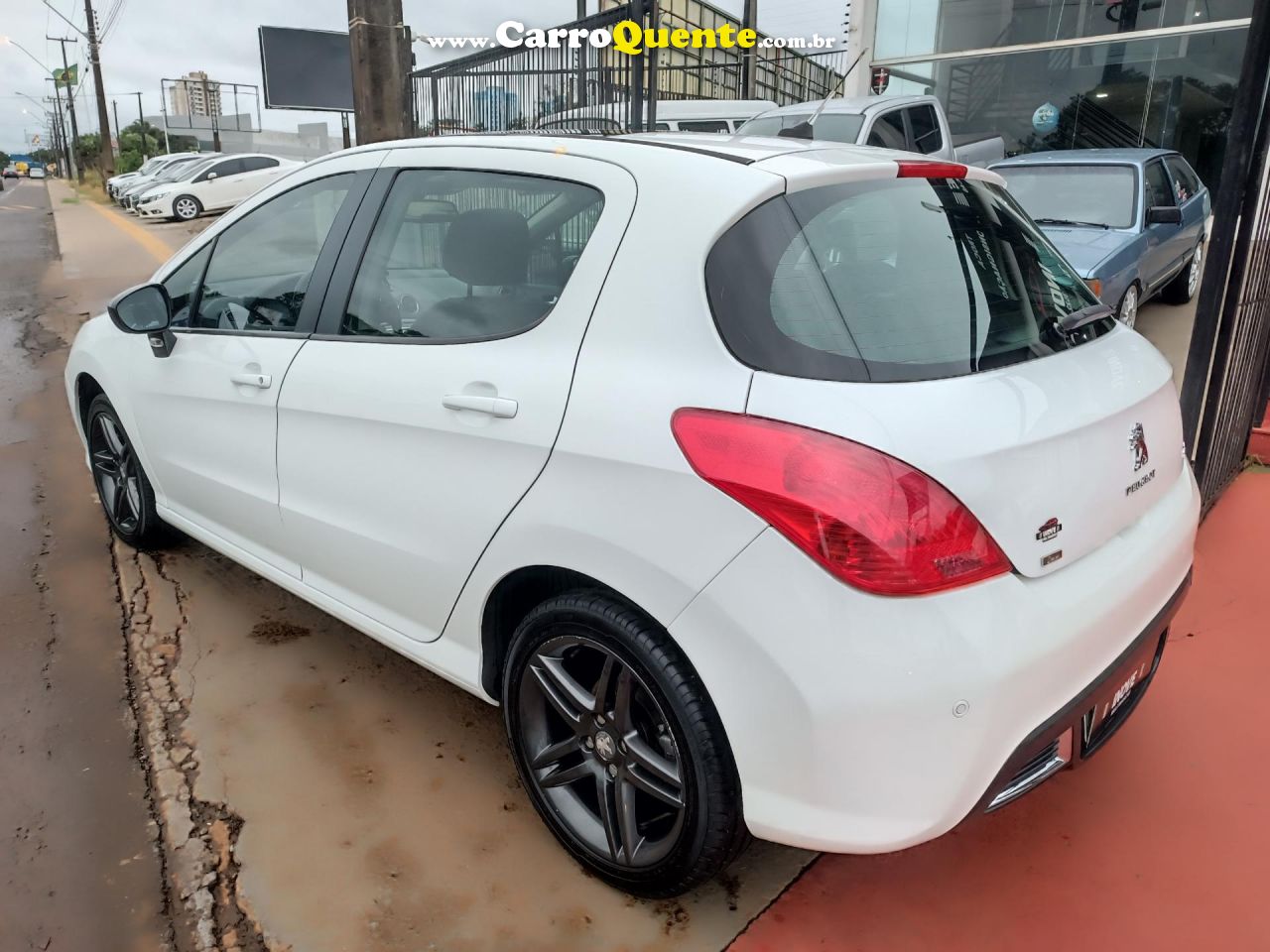 PEUGEOT   308 FELINEGRIFFE 1.6 TURBO 16V 5P AUT.   BRANCO 2014 1.6 GASOLINA - Loja