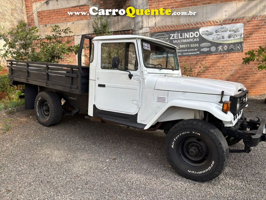 Toyota BANDEIRANTE 3.7 BJ55LP-B 4X4 CS DIESEL 2P MANUAL - Loja