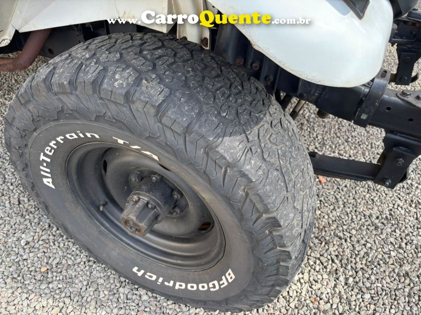 Toyota BANDEIRANTE 3.7 BJ55LP-B 4X4 CS DIESEL 2P MANUAL - Loja