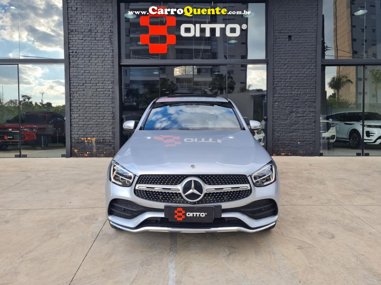 MERCEDES-BENZ   GLC-300 AMG LINE COUPE 4M 2.0 TB AUT.   PRATA 2022 2.0 GASOLINA - Loja