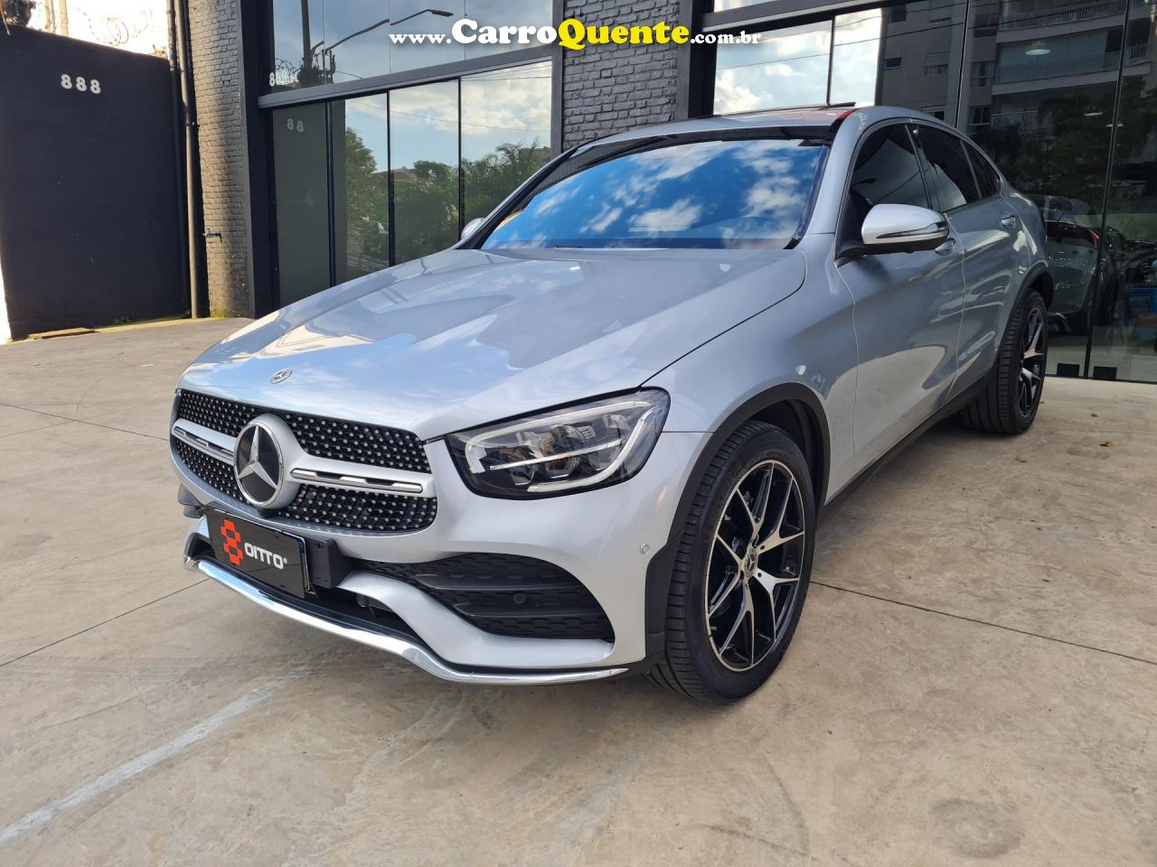 MERCEDES-BENZ   GLC-300 AMG LINE COUPE 4M 2.0 TB AUT.   PRATA 2022 2.0 GASOLINA - Loja