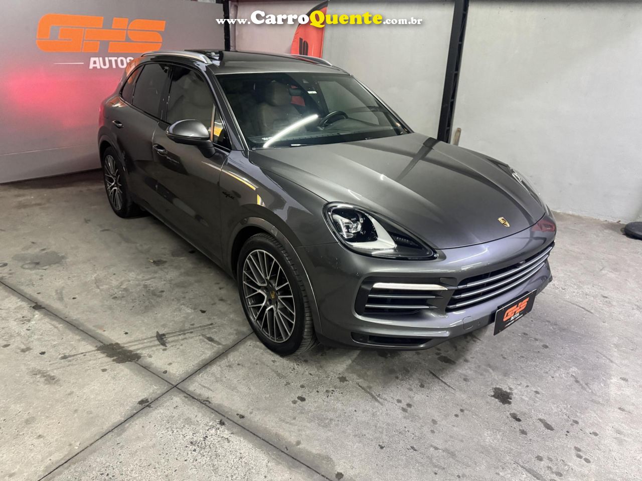 PORSCHE   CAYENNE E-HYBRID 3.0 V6 462CV   CINZA 2020 3.0 GASOLINA E ELÉTRICO - Loja