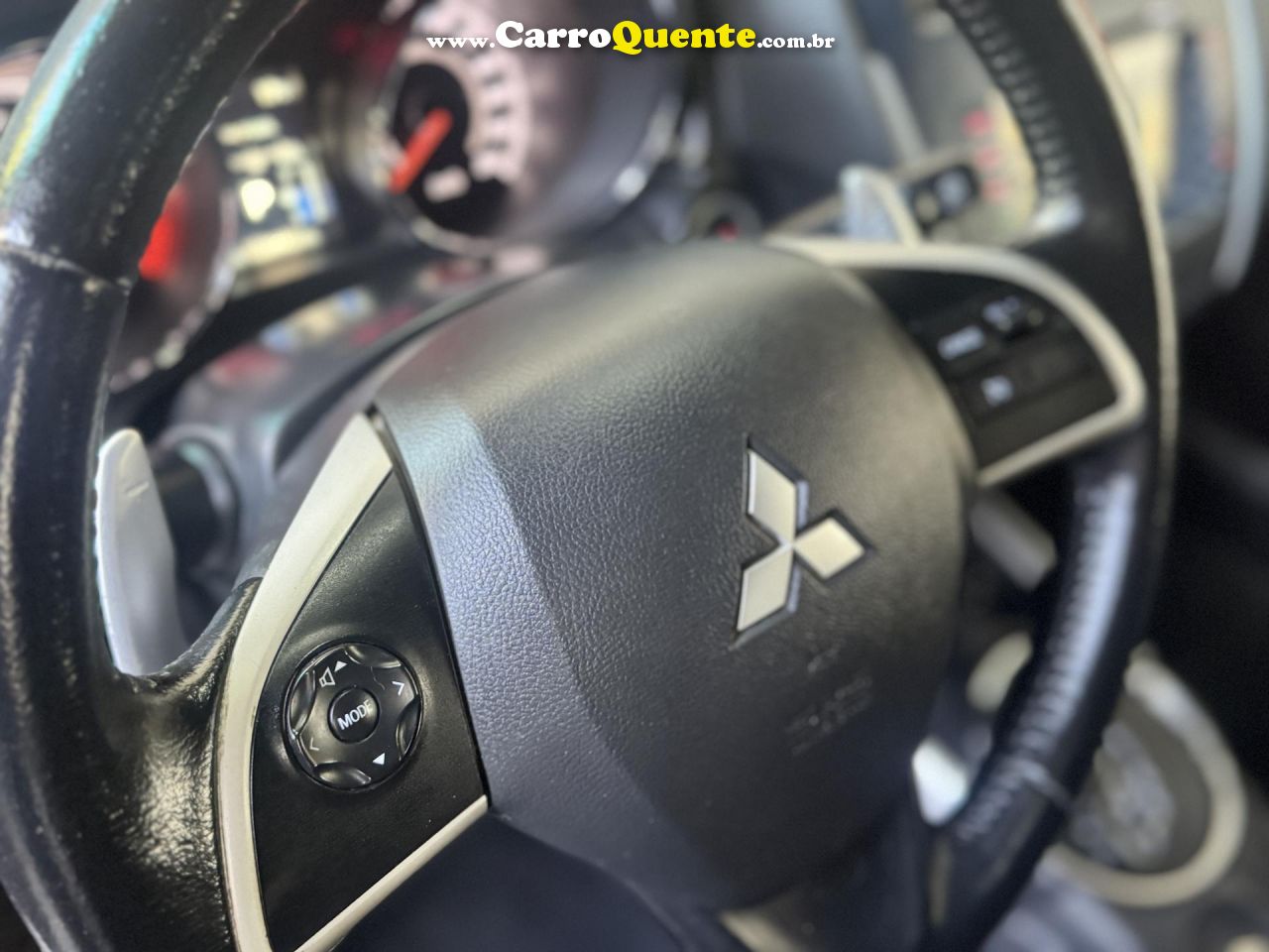 MITSUBISHI   ASX 2.0 16V 4X4 160CV AUT.   VERMELHO 2015 2.0 GASOLINA - Loja