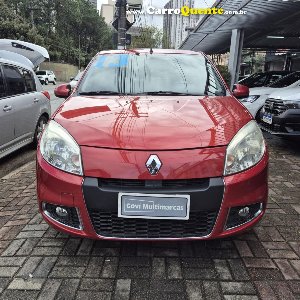 RENAULT   SANDERO PRIVILÈGE HI-FLEX 1.6 16V 5P AUT   VERMELHO 2013 1.6 FLEX - Loja