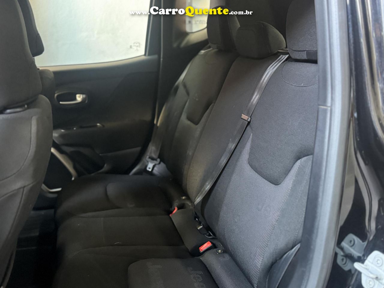 JEEP   RENEGADE LONGITUDE 1.8 4X2 FLEX 16V AUT.   PRETO 2014 1.8 FLEX - Loja