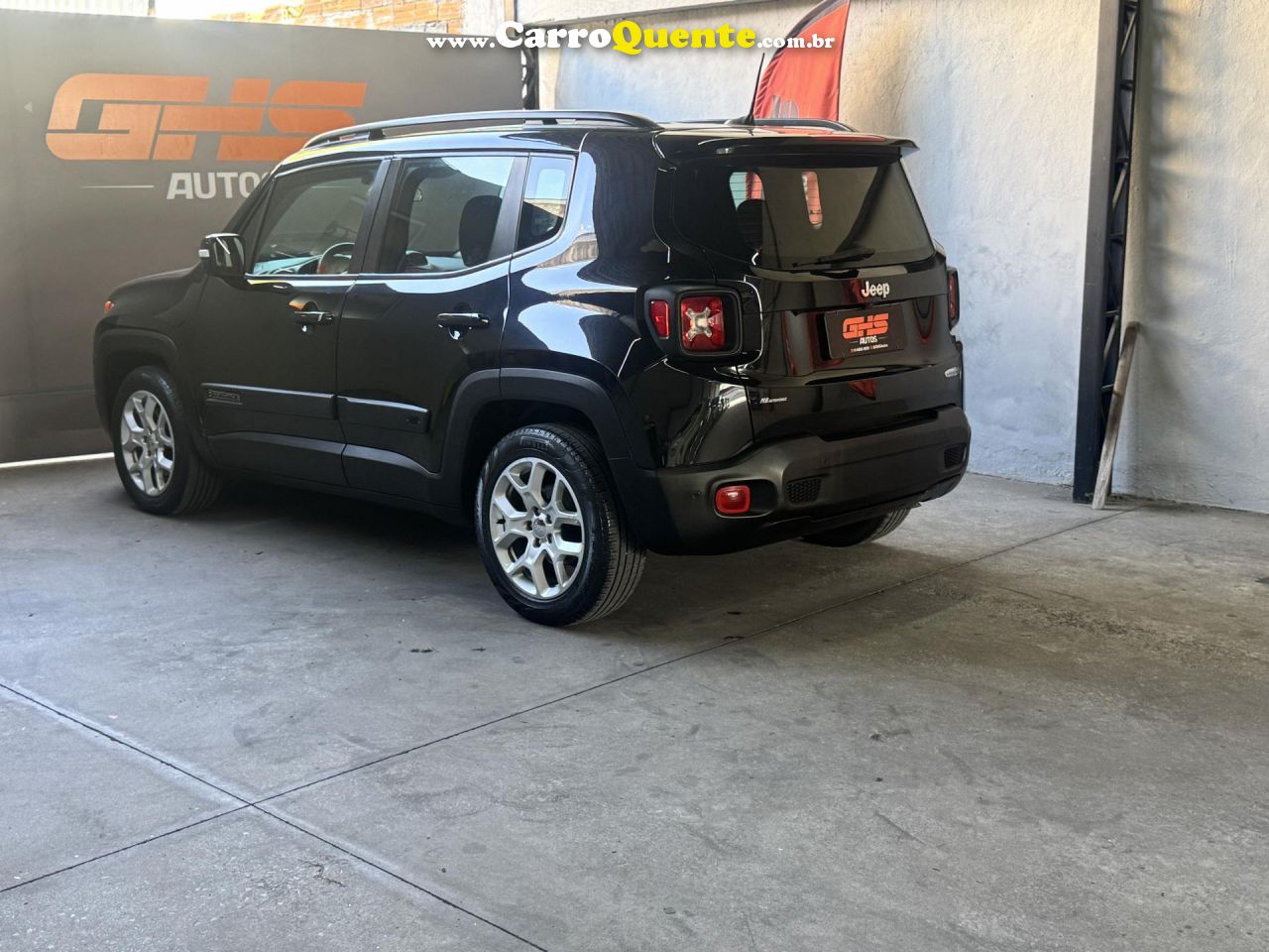 JEEP   RENEGADE LONGITUDE 1.8 4X2 FLEX 16V AUT.   PRETO 2014 1.8 FLEX - Loja