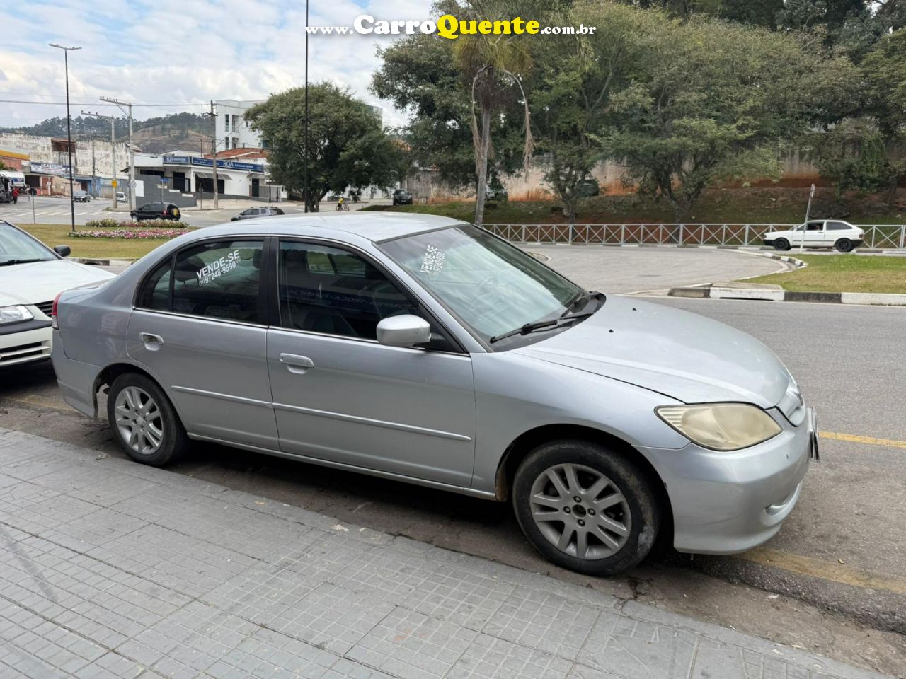 HONDA   CIVIC SEDAN LX 1.7 16V 115CV MEC. 4P   PRATA 2005 1.7 GASOLINA - Loja