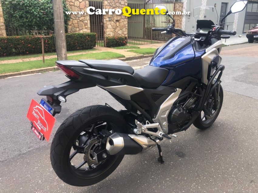 Honda NC X - Loja