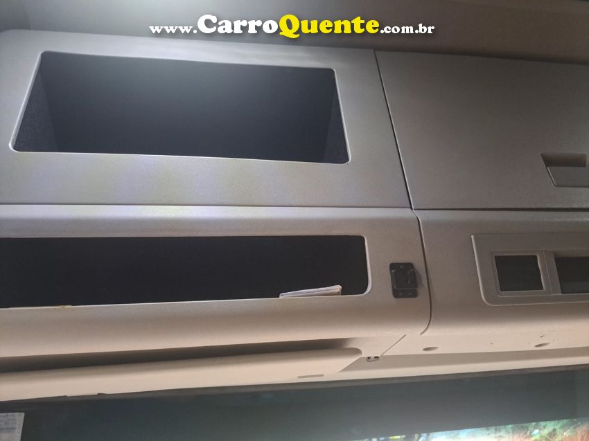 Volkswagen 24-280 CRM 6X2 24-280 E Constel. 6x2 Baú - Loja