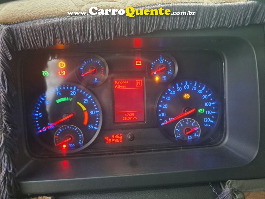 Volkswagen 24-280 CRM 6X2 24-280 E Constel. 6x2 Baú - Loja
