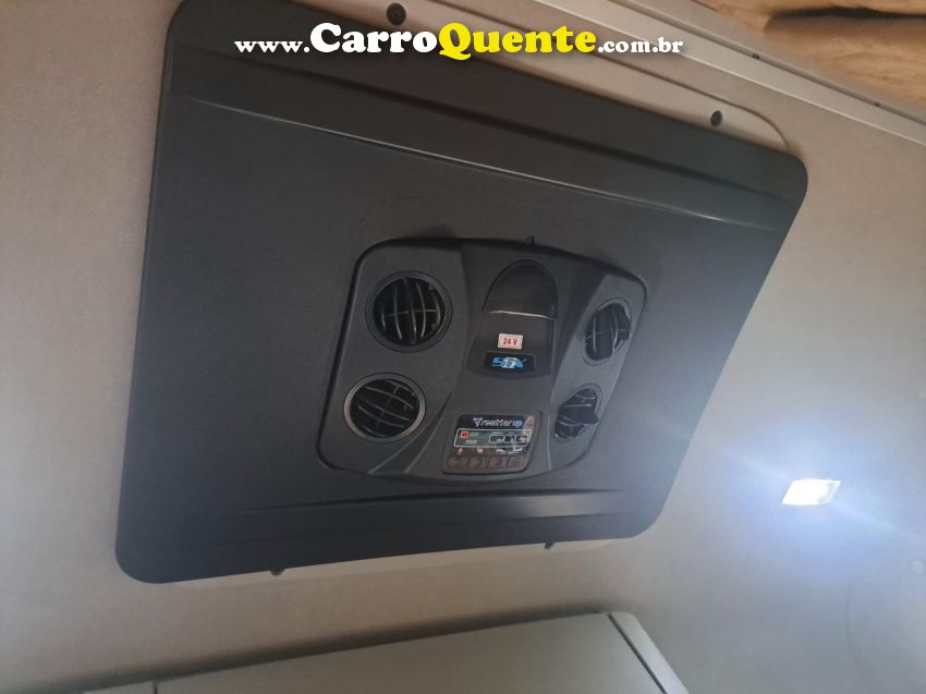 Volkswagen 24-280 CRM 6X2 24-280 E Constel. 6x2 Baú - Loja
