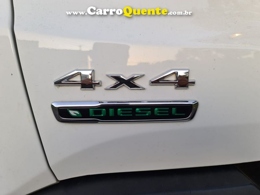 JEEP RENEGADE 2.0 16V TURBO DIESEL LONGITUDE 4P 4X4 AUTOMÁTICO - Loja