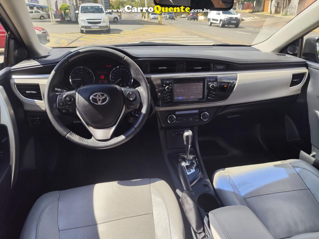 TOYOTA   COROLLA XEI 2.0 FLEX 16V AUT.   PRETO 2017 2.0 FLEX - Loja