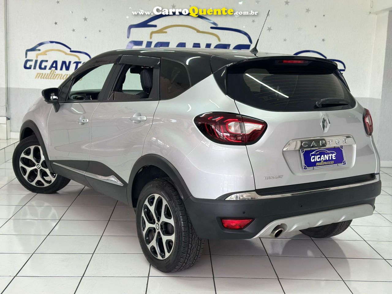 RENAULT   CAPTUR INTENSE 1.6 16V FLEX 5P AUT.   PRATA 2021 1.6 FLEX - Loja