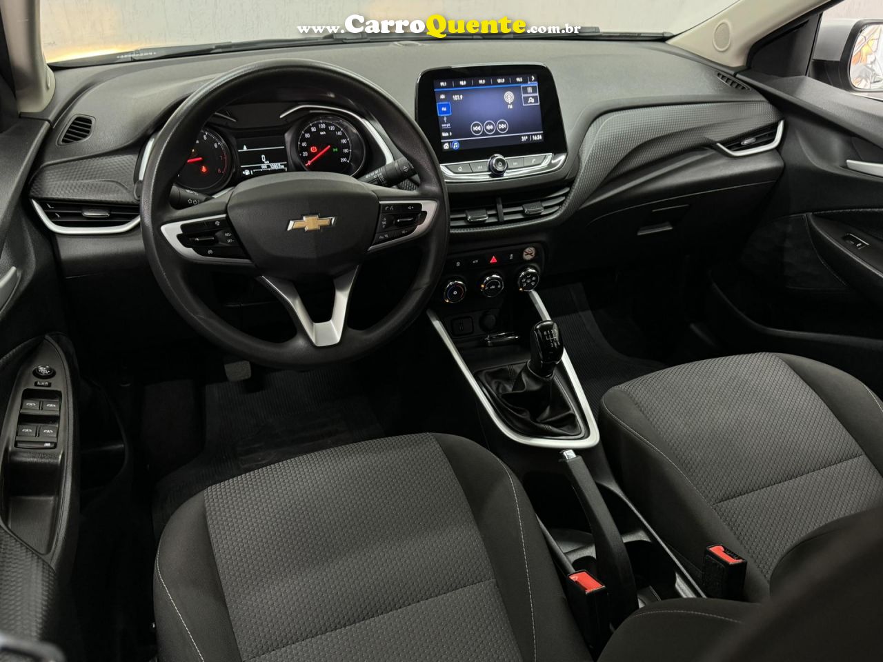 CHEVROLET   ONIX HATCH 1.0 12V FLEX 5P MEC.   PRATA 2023 1.0 FLEX - Loja